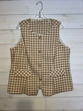 Cato Gingham Button-Front Vest PLUS in Beige and White